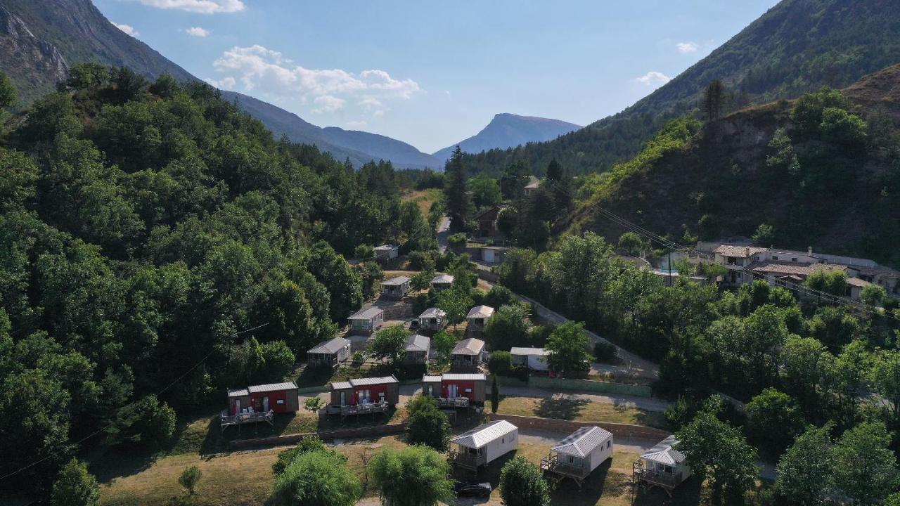 Residence De Plein Air Panoramique A La Porte Des Gorges Du Verdon Castellane Exterior photo