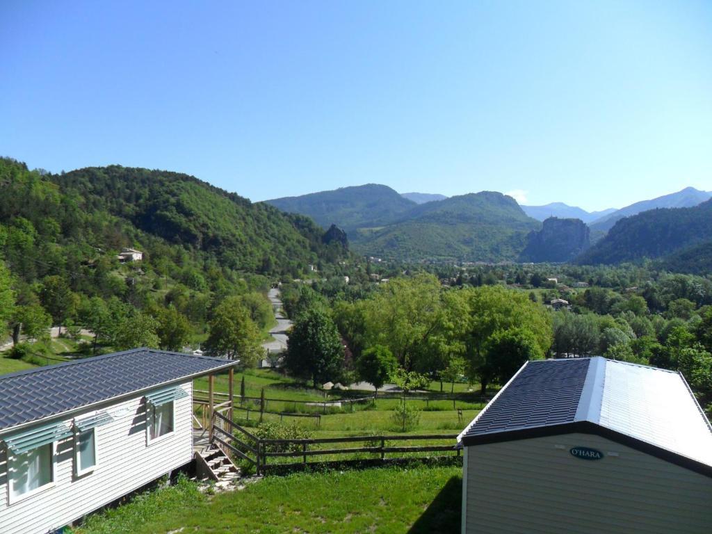 Residence De Plein Air Panoramique A La Porte Des Gorges Du Verdon Castellane Exterior photo