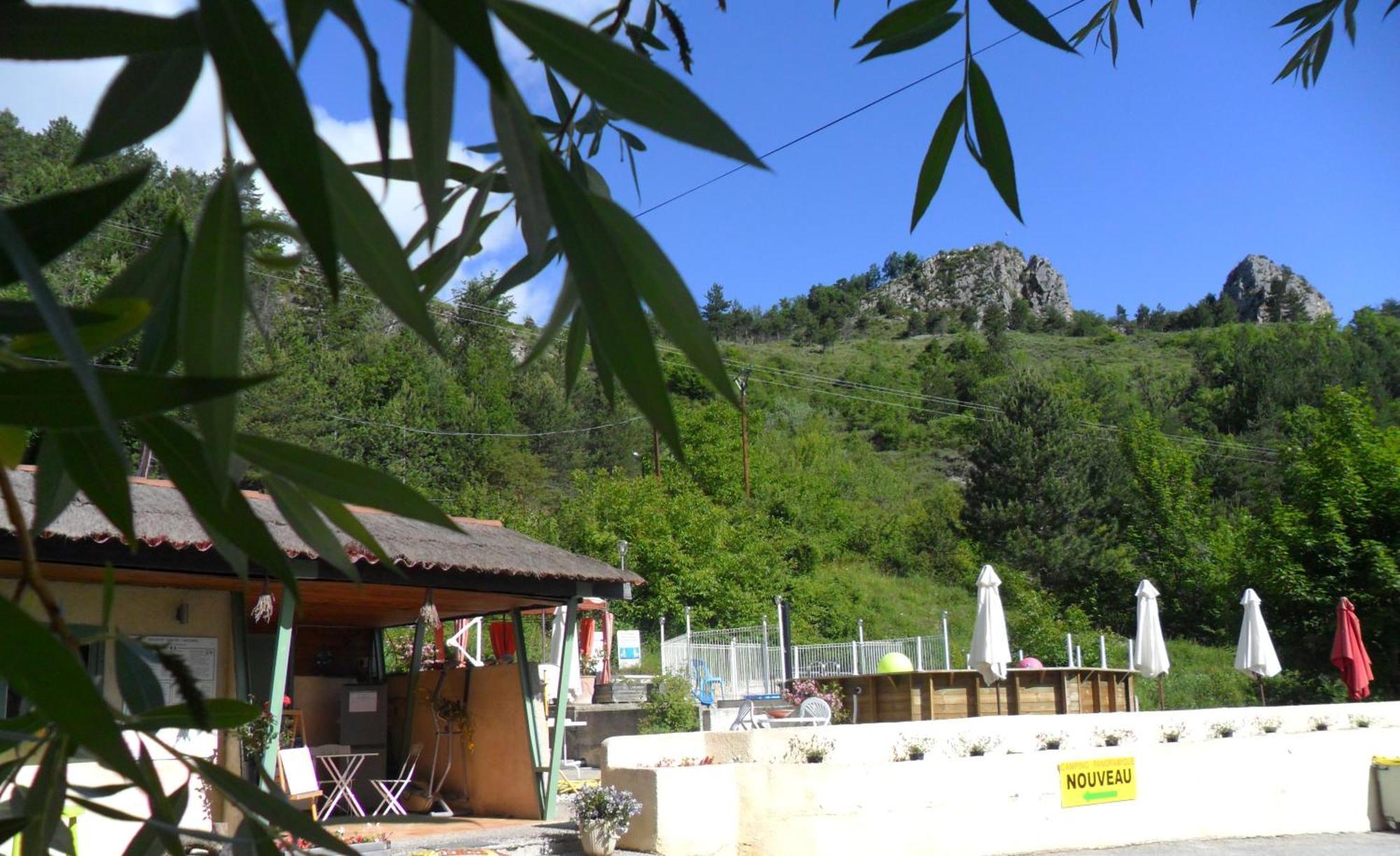 Residence De Plein Air Panoramique A La Porte Des Gorges Du Verdon Castellane Exterior photo