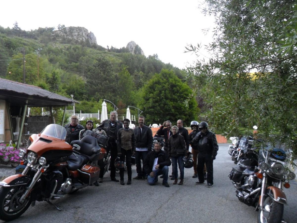 Residence De Plein Air Panoramique A La Porte Des Gorges Du Verdon Castellane Exterior photo